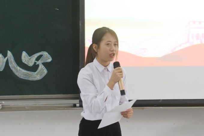 梁晓婷.jpg