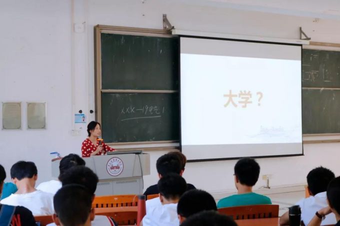 3曹永荣老师讲话.jpg