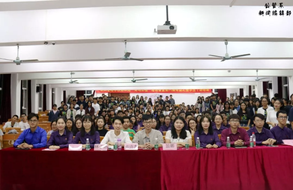 1大合照.png
