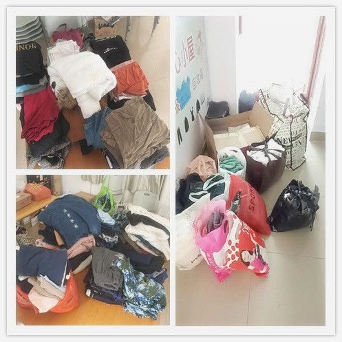 收到的捐赠衣服.jpg