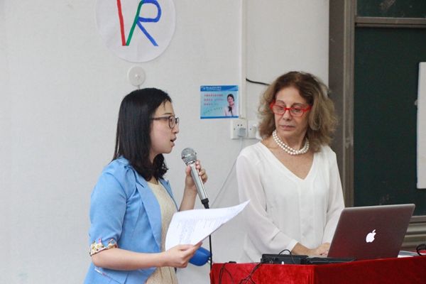 Dr. Nicoletta Iacobacci教授.JPG