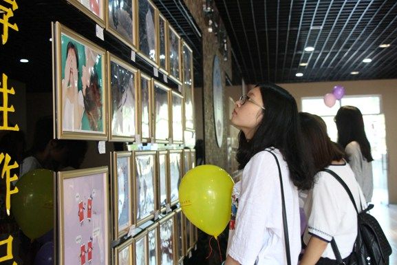 学生作品展览.jpg