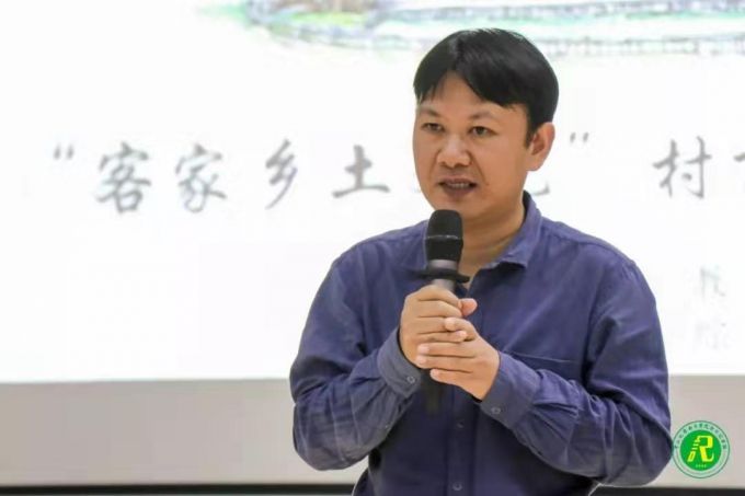 6主任致辞.jpg