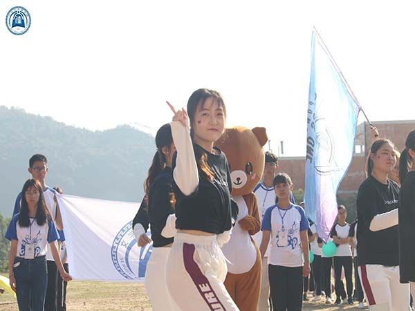 入场表演.jpg