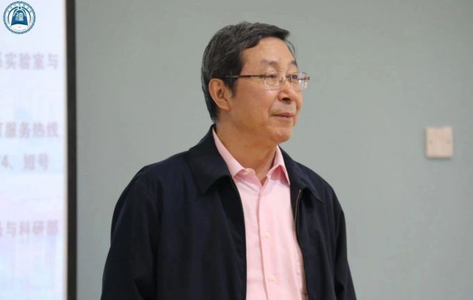 孙立院长讲话.jpg