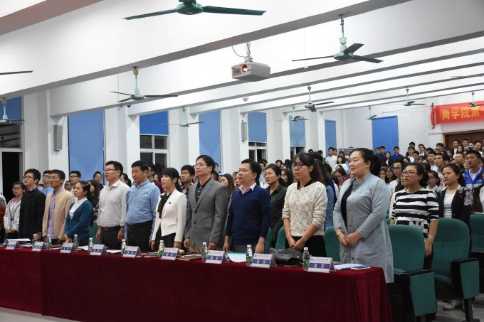 2016.11.4商学院第一次学团委学生会双代会全体照片.jpg