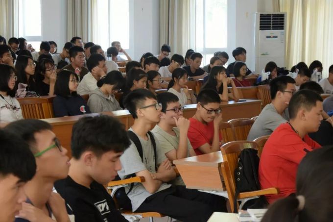 5会议现场.jpg