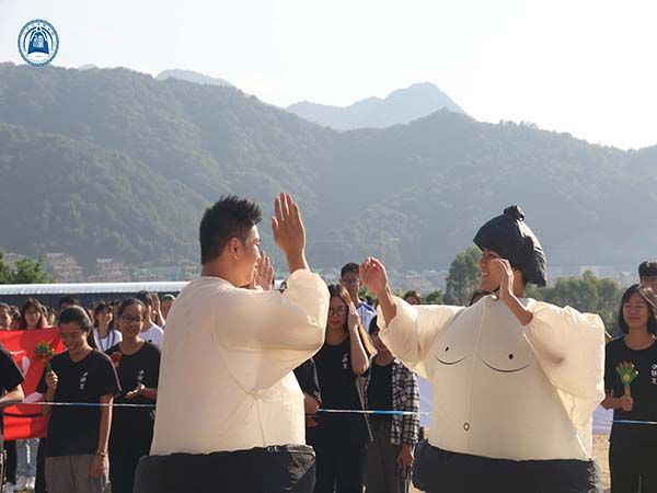 17汉四入场.jpg