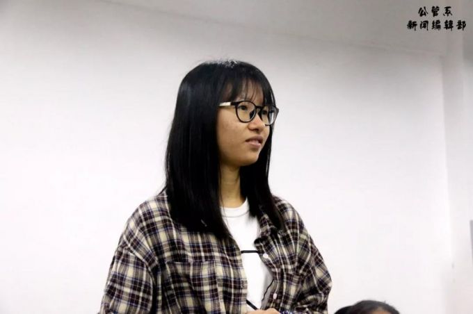观众1.jpg