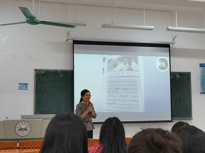 2.邓小艳.jpg