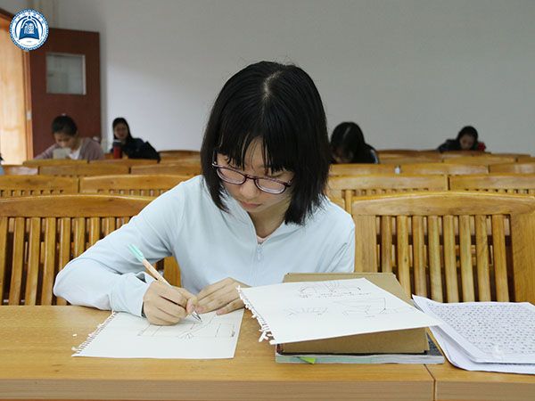 绘画活动.jpg
