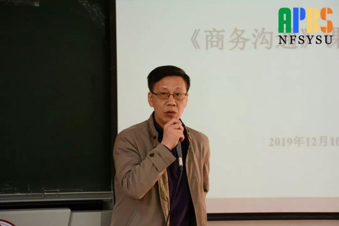 2黄静波.jpg