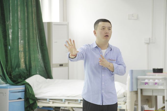 王政医老师讲解.JPG