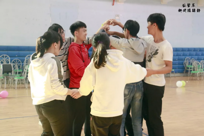 3心有千千结.png